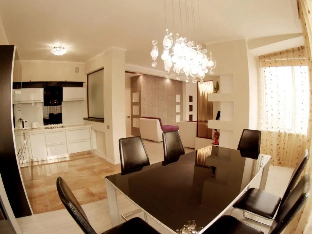 Алматы: 4-bedroom in Nurli-Tau
