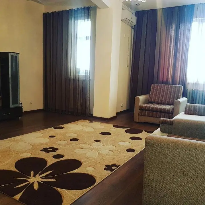 Астана: Apartment on Kaldayakova 1