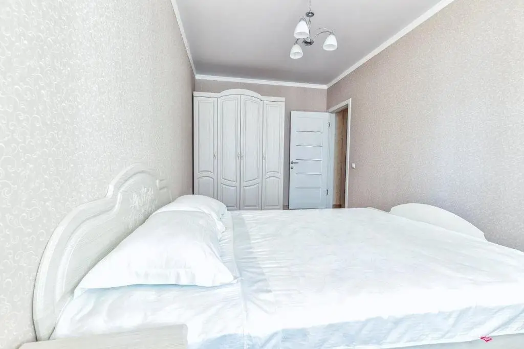 Астана: Apartment on Almaty 11
