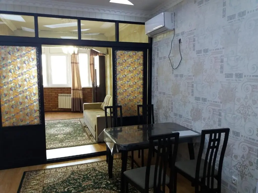 Алматы: Apartment on Zharokov 137 7 floor
