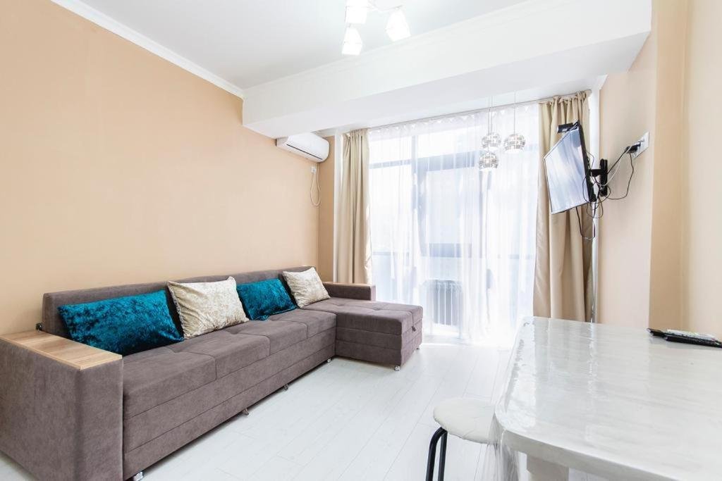 Алматы: Latifa Residence Apartment-2