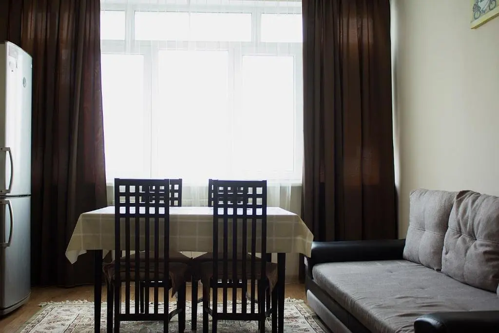 Алматы: Apartment on Gagarin 127/91(3)