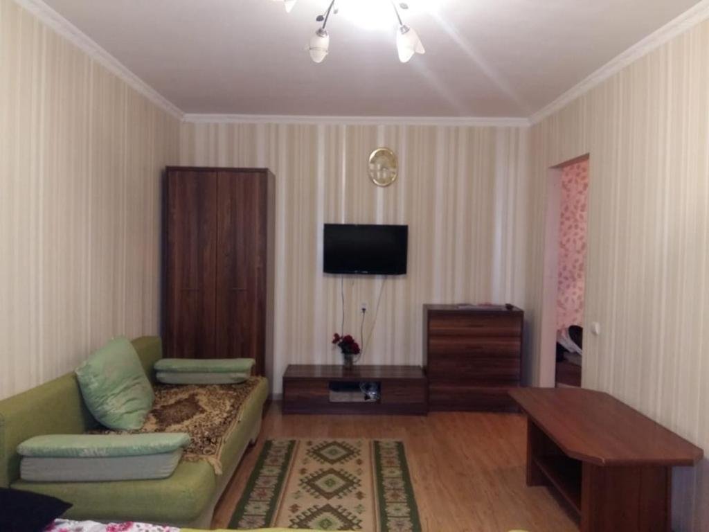 Алматы: Apartments on Zharokova 16