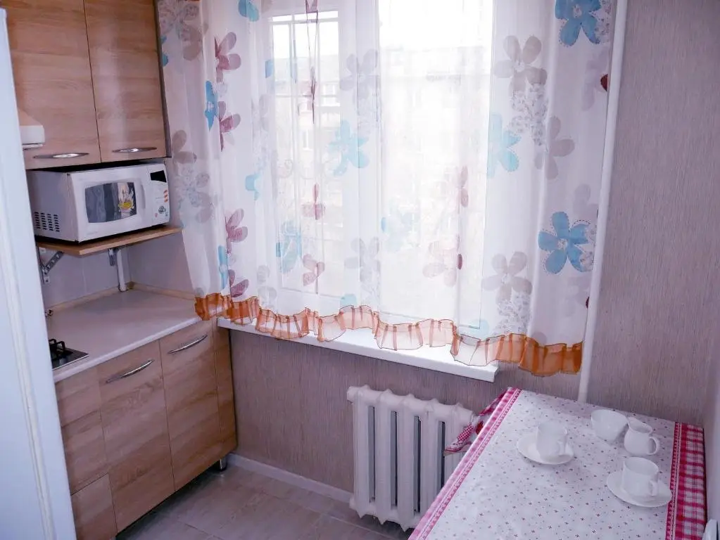 Алматы: Si Sinhai,18