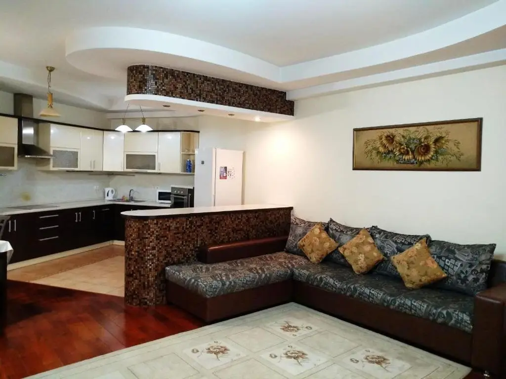 Алматы: Apartments Nurly Tau 5a