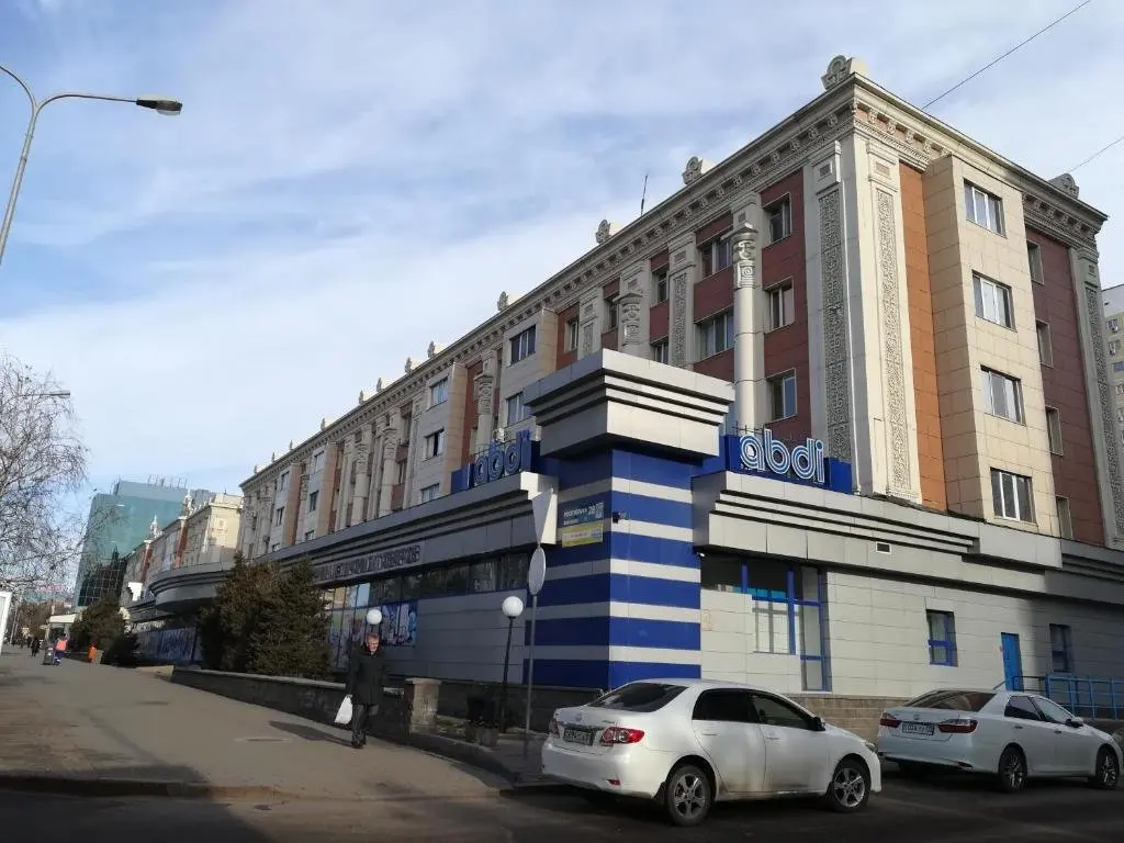Астана: Apartments On Respublika Ave 28