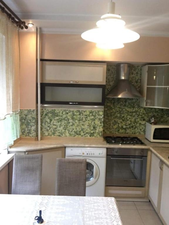 Алматы: Apartment 2 on Zenkova 56