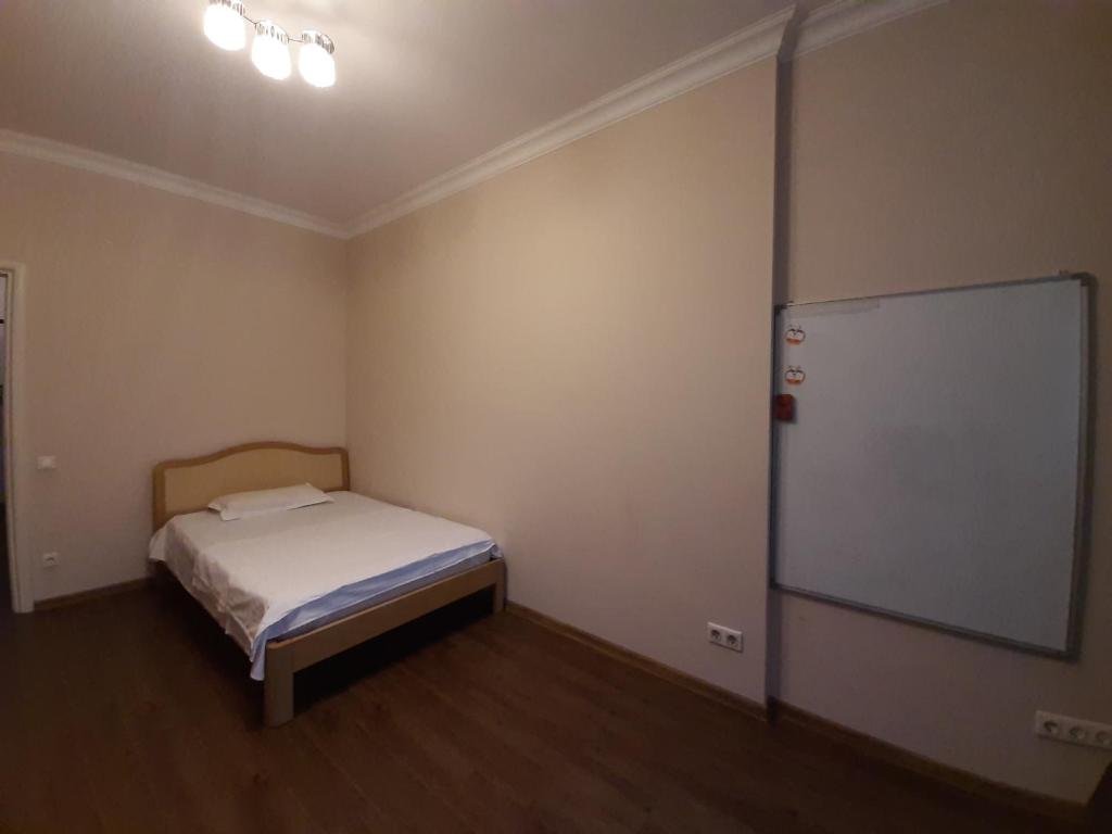 Алматы: 3 room apartment in the center of Almaty 89