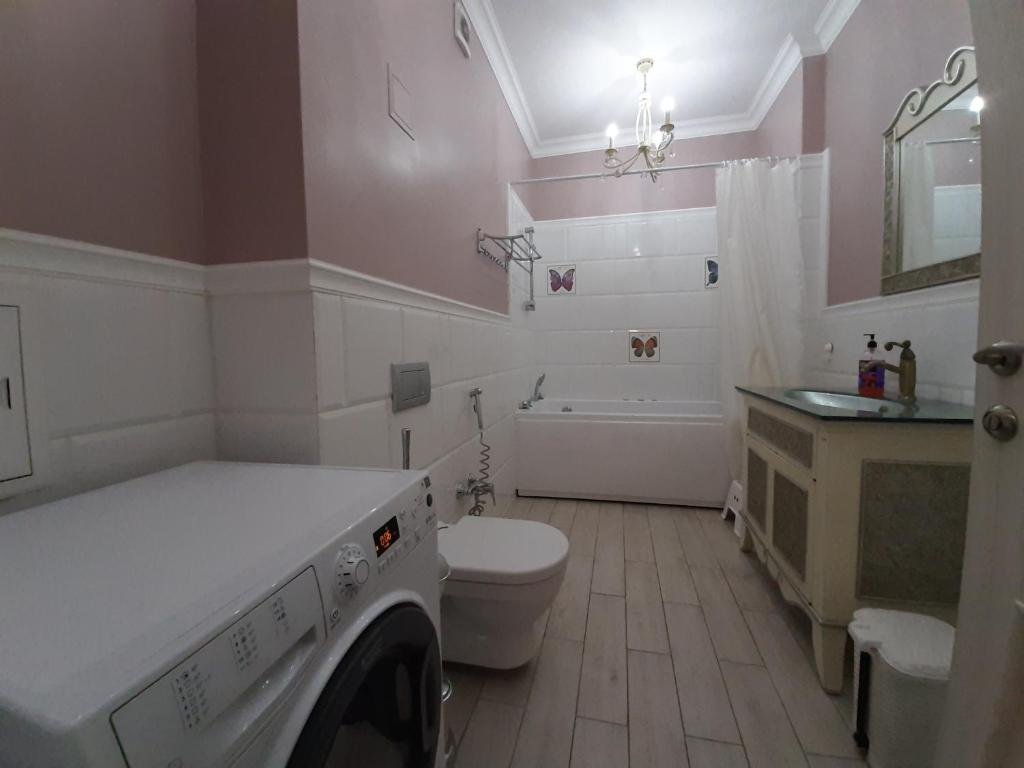 Алматы: 3 room apartment in the center of Almaty 89