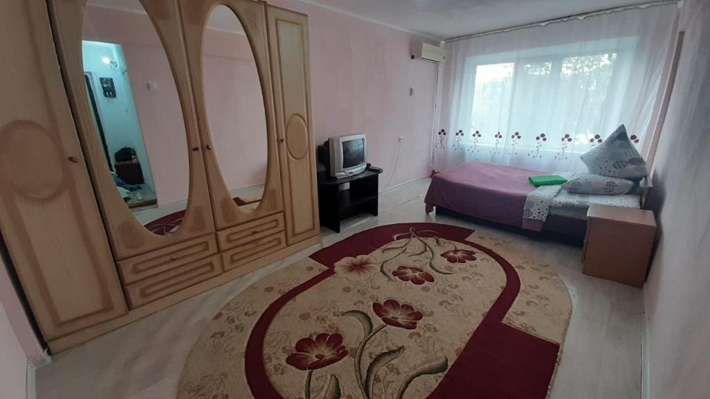 Атырау: 5-33-30