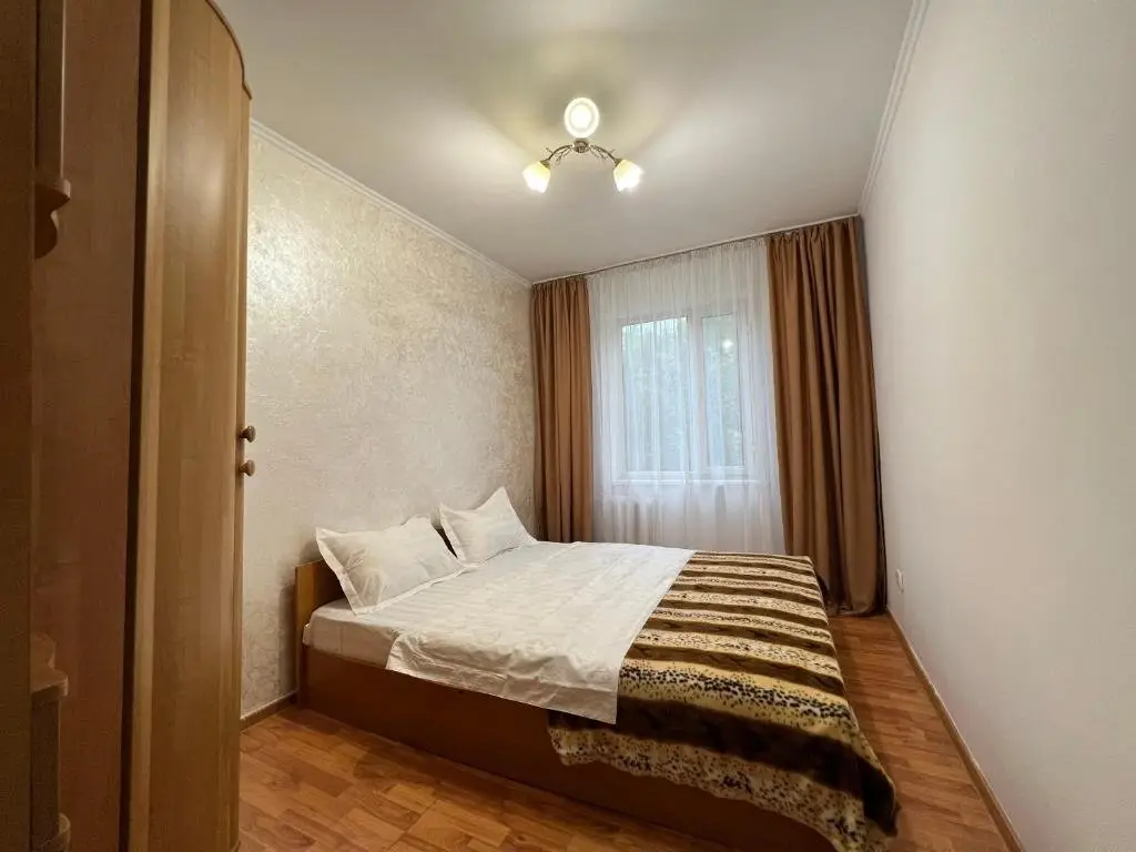Алматы: Apartment on Tulebayeva 21