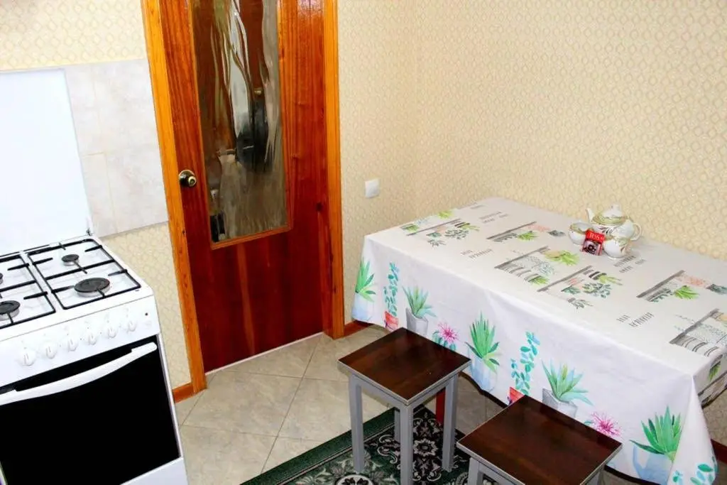 Алматы: Apartment on Rozibakieva, 273