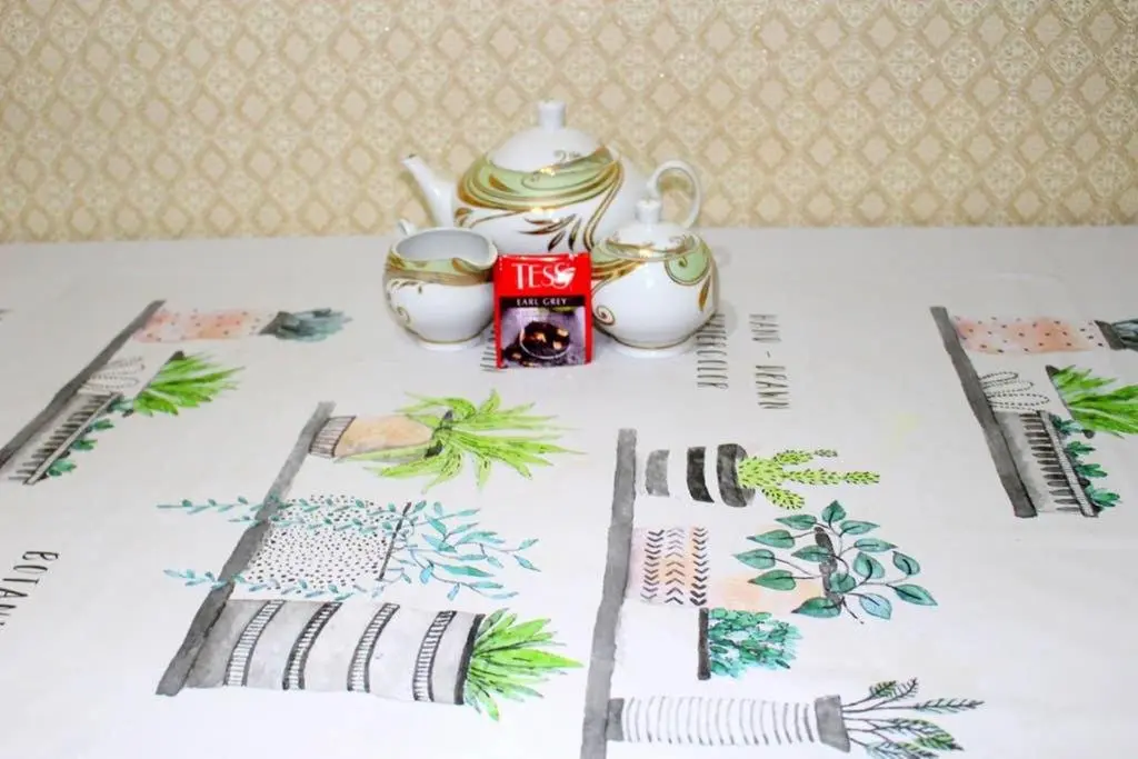 Алматы: Apartment on Rozibakieva, 273