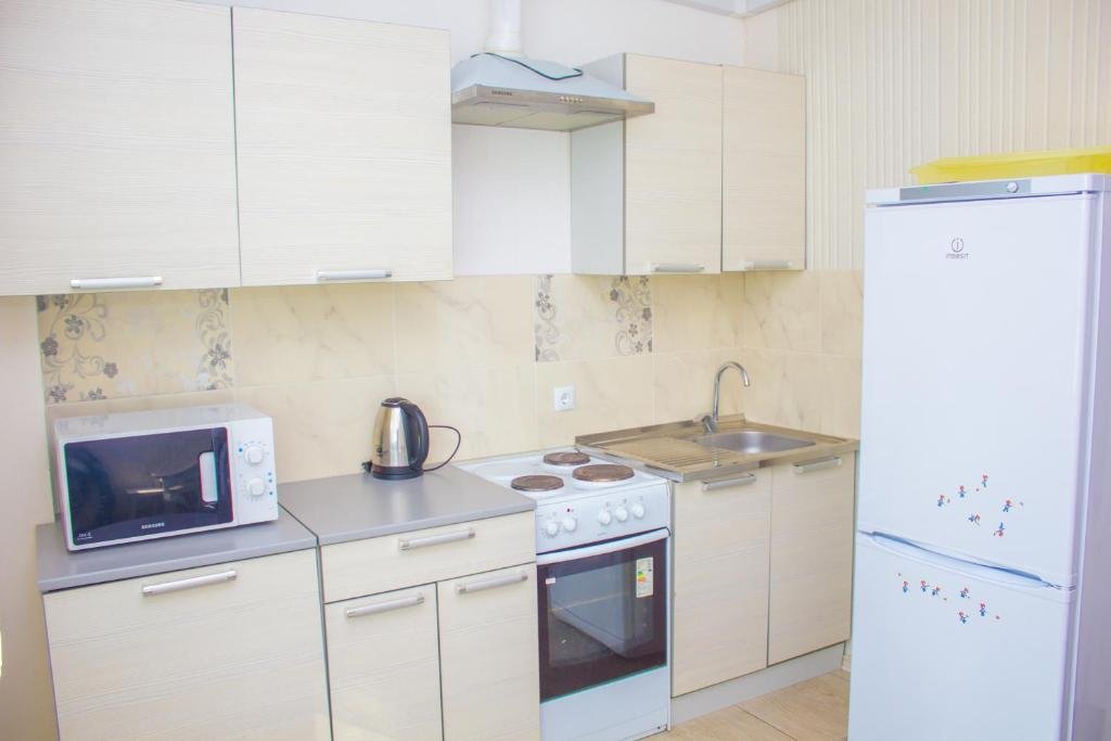Астана: Apartment on Sarayshyq 7/3