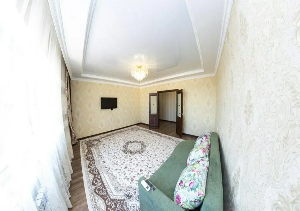 Уральск: Apartment on Myrza Ali 30/1