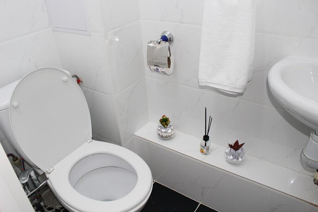 Алматы: Apartment on Samal 2-25