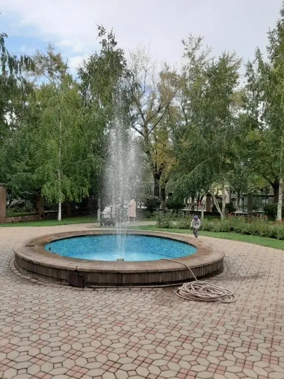 Алматы: Luxury 3 bedroom apartment in upscale complex