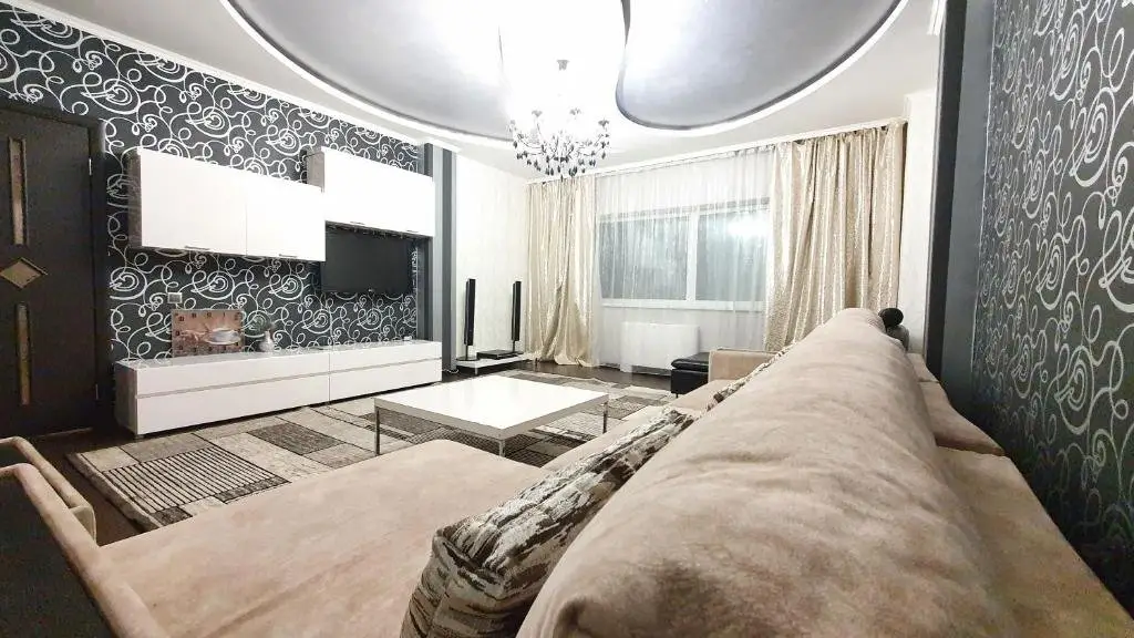 Астана: Northern Lights on the 35th floor with a chic view