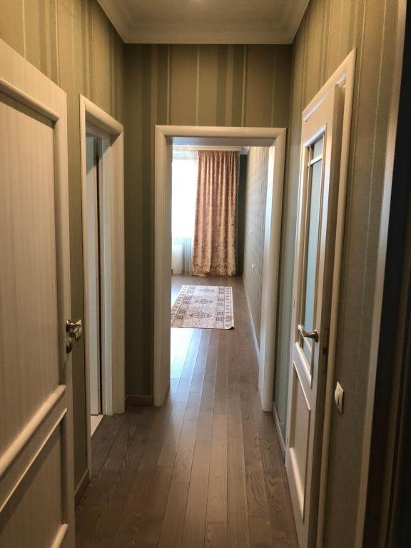Алматы: Apartment on Nazarbayeva 223