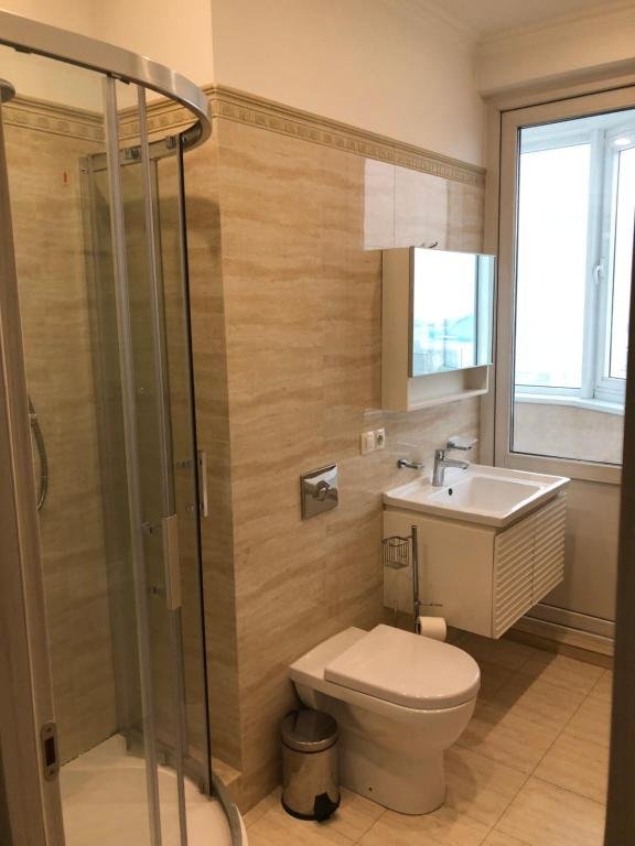 Алматы: Apartment on Nazarbayeva 223