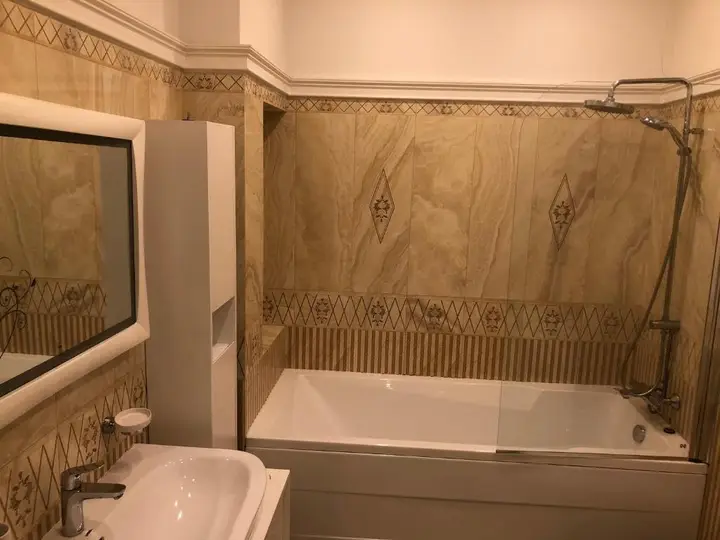 Алматы: Apartment on Nazarbayeva 223