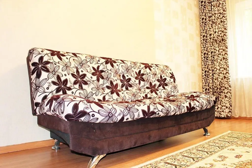 Алматы: Apartment on 20 Line, 44