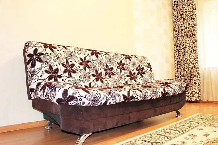 Алматы: Apartment on 20 Line, 44