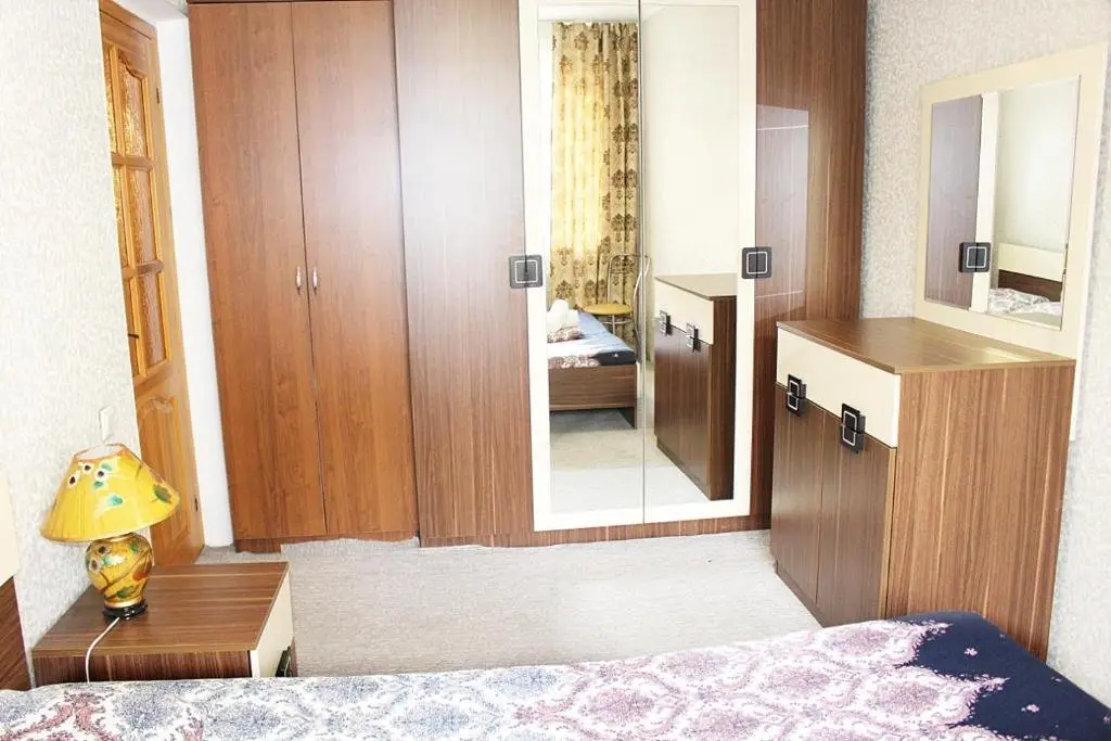 Алматы: Apartment on Samal 2-28