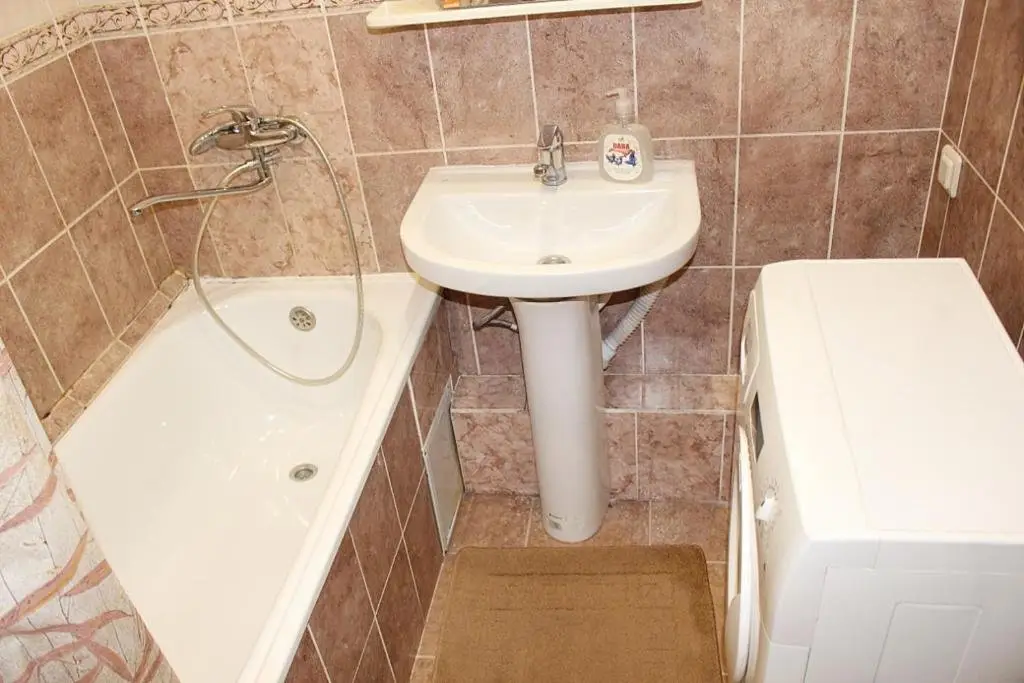 Алматы: Apartment on Samal 2-28