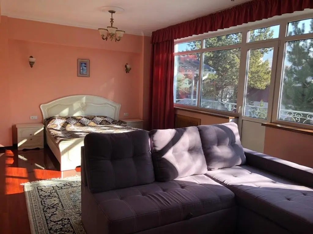 Алматы: Almaty Guest House