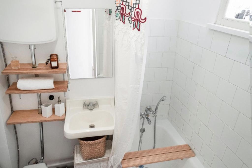 Алматы: Stylish studio apartment near Opera House