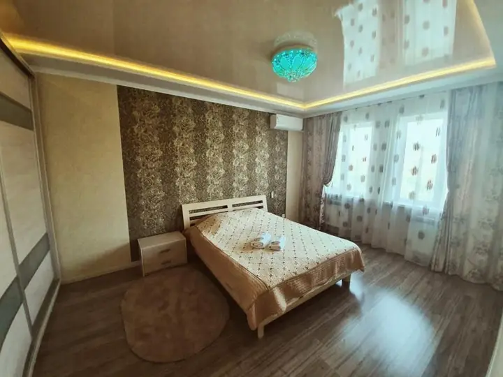 Алматы: Apartment with 1 bedroom Shakh 3
