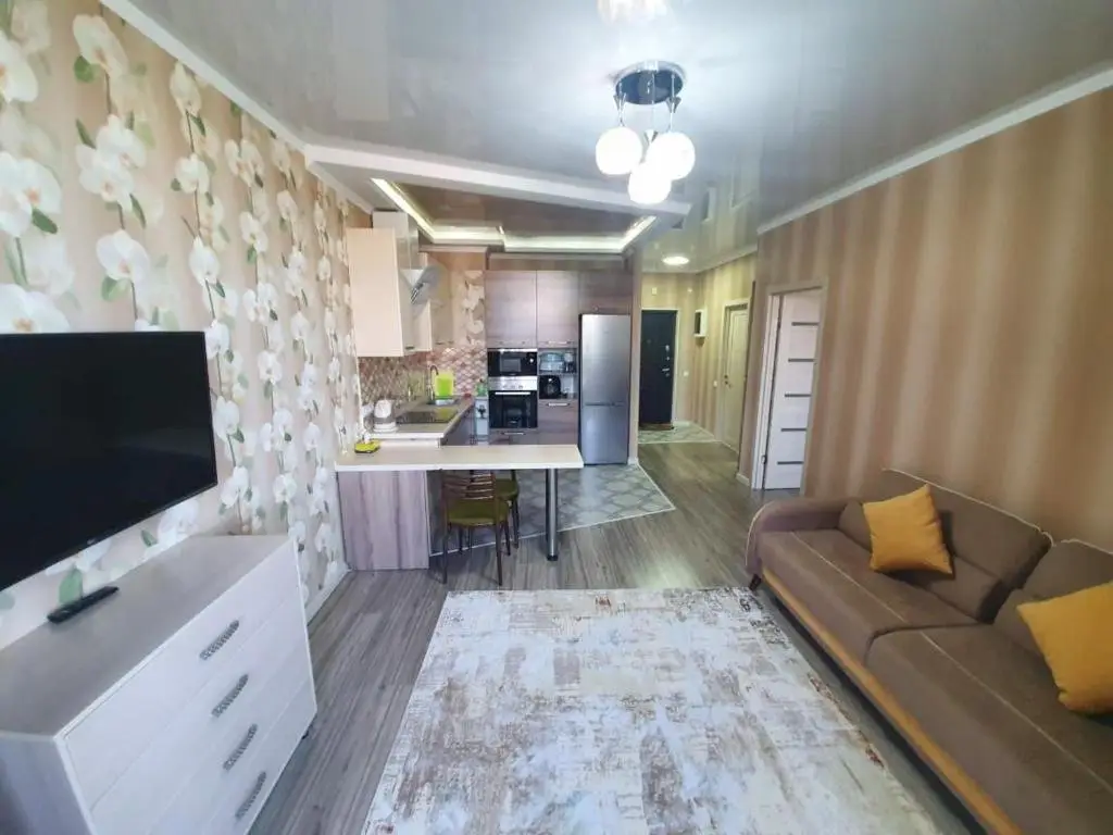 Алматы: Apartment with 1 bedroom Shakh 3