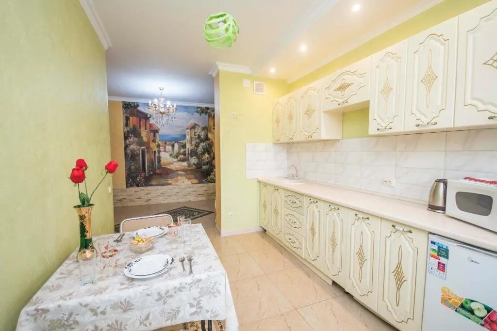 Алматы: Apartment on Seyfulina 589a