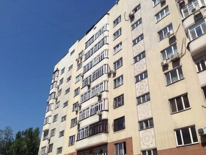 Алматы: Apartments on Toktabaeva 11