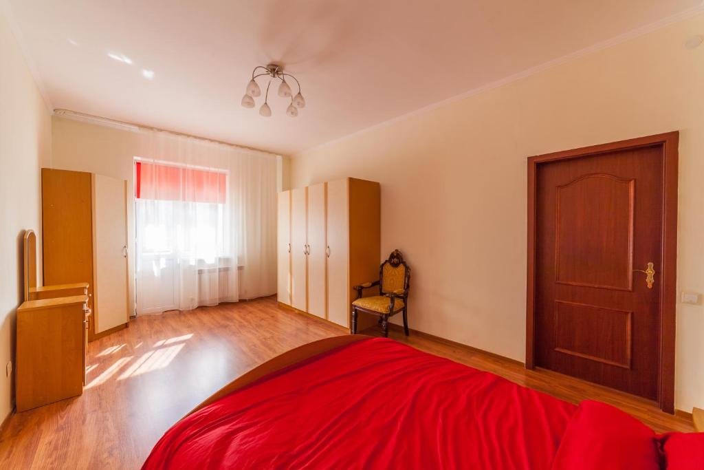Астана: Apartment on Turkistan 8