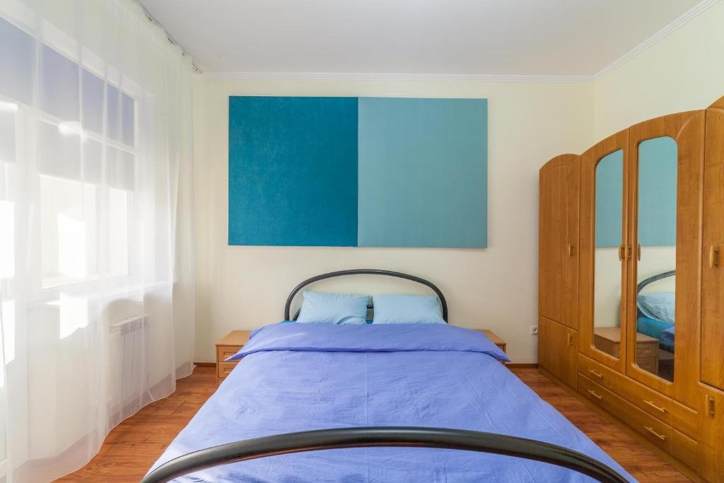 Астана: Apartment on Turkistan 8