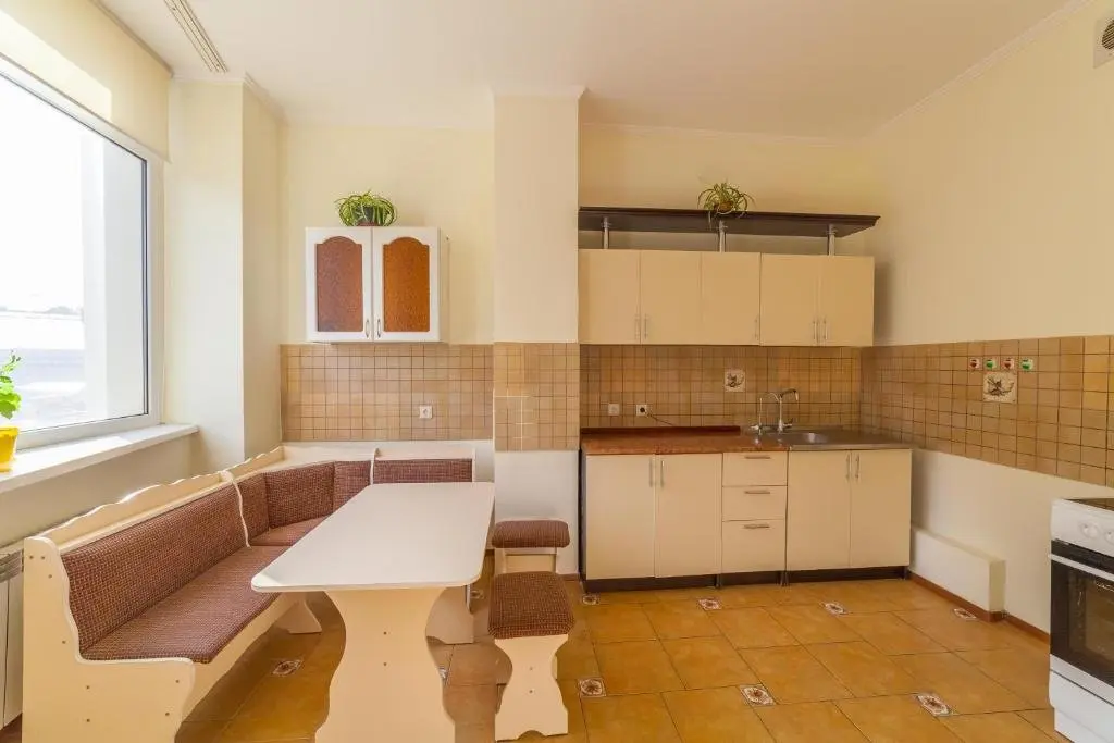 Астана: Apartment on Turkistan 8
