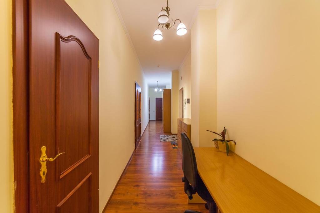 Астана: Apartment on Turkistan 8