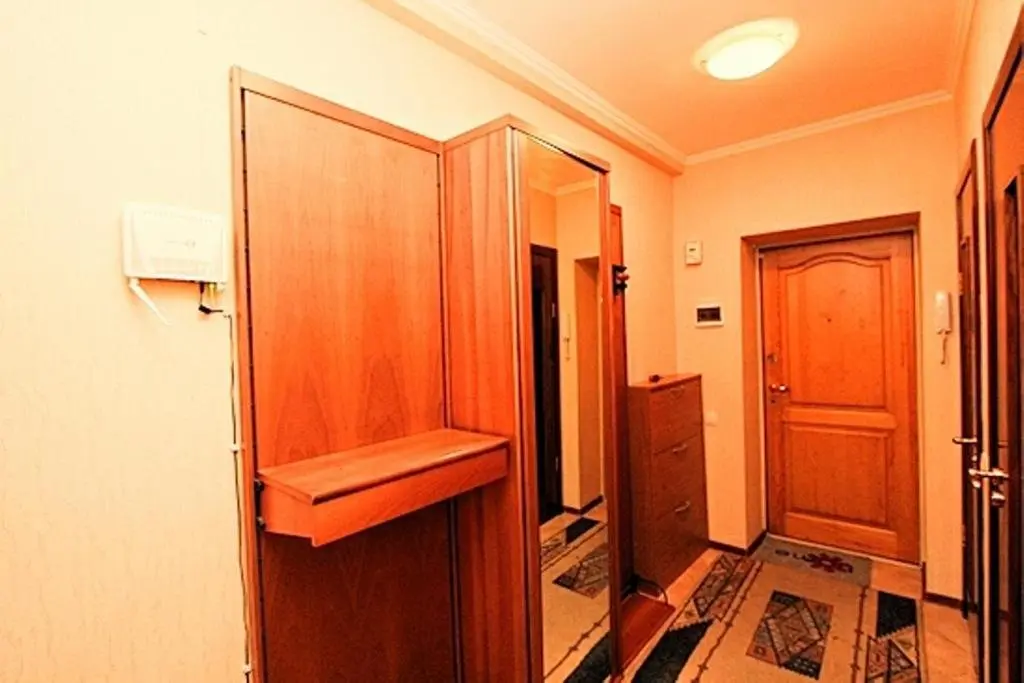 Алматы: Apartments On Furmanov 235