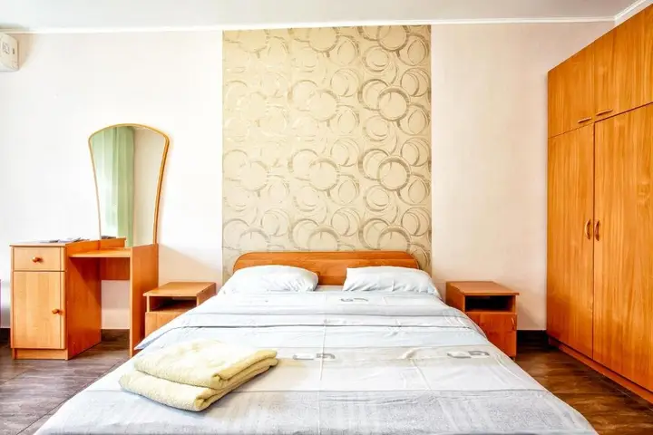 Алматы: Studio Apartments On Shevchenko 77