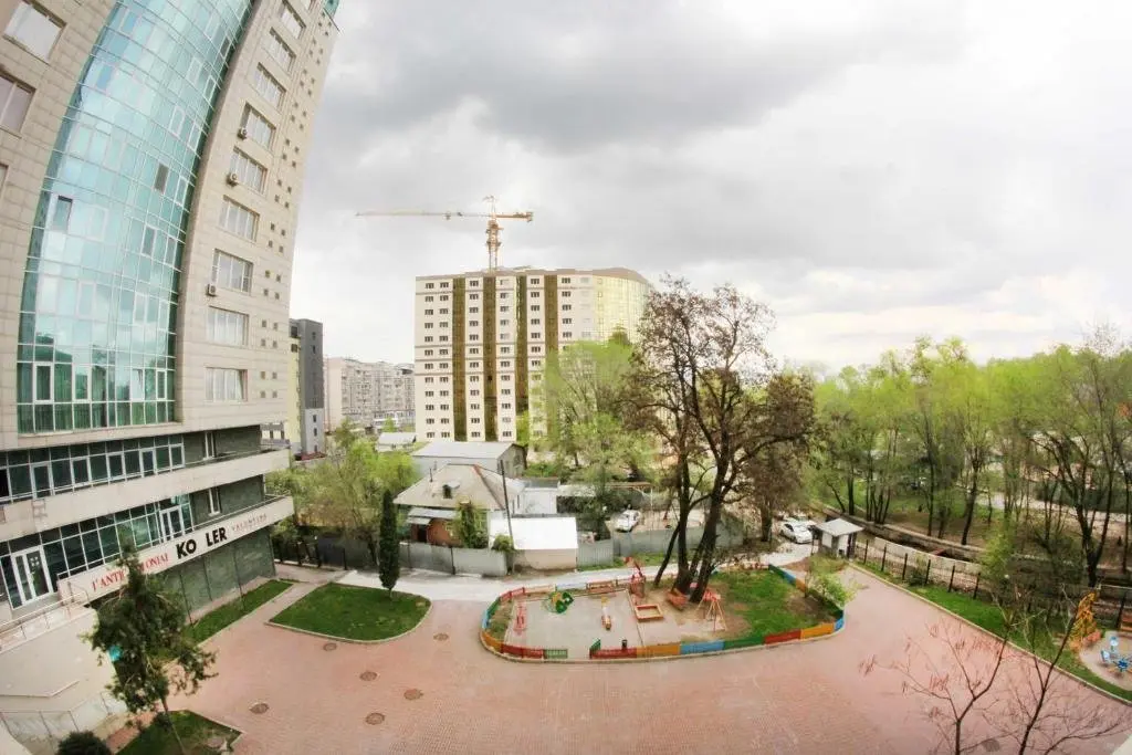 Алматы: Apartment Dostyk 162