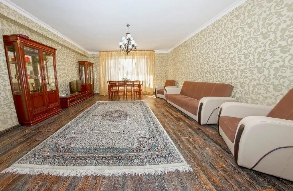 Астана: Apartments Nursaya On Dostyq 13/2