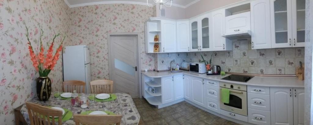 Алматы: Apartments On Al Farabi 21