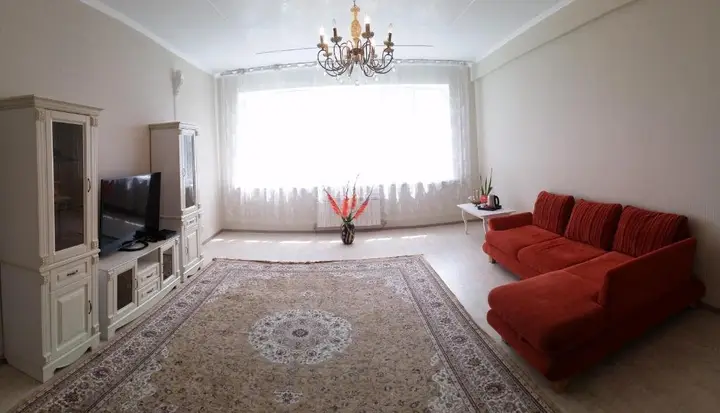 Алматы: Apartments On Al Farabi 21