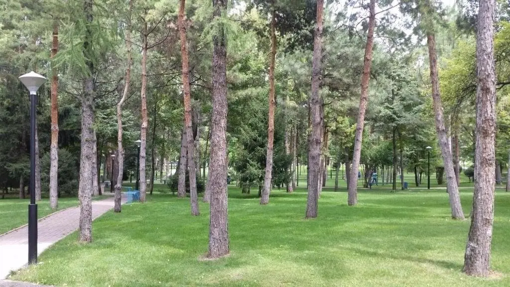 Алматы: Apartments On Al Farabi 21