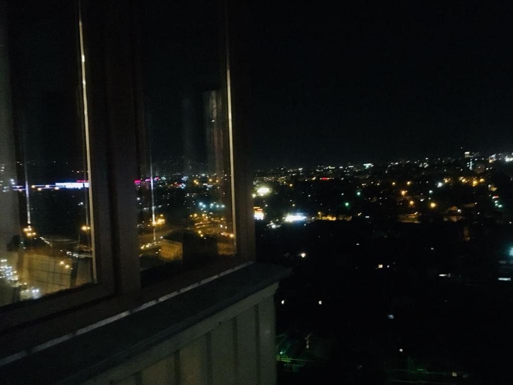 Алматы: Apartment on Tlendieva 223