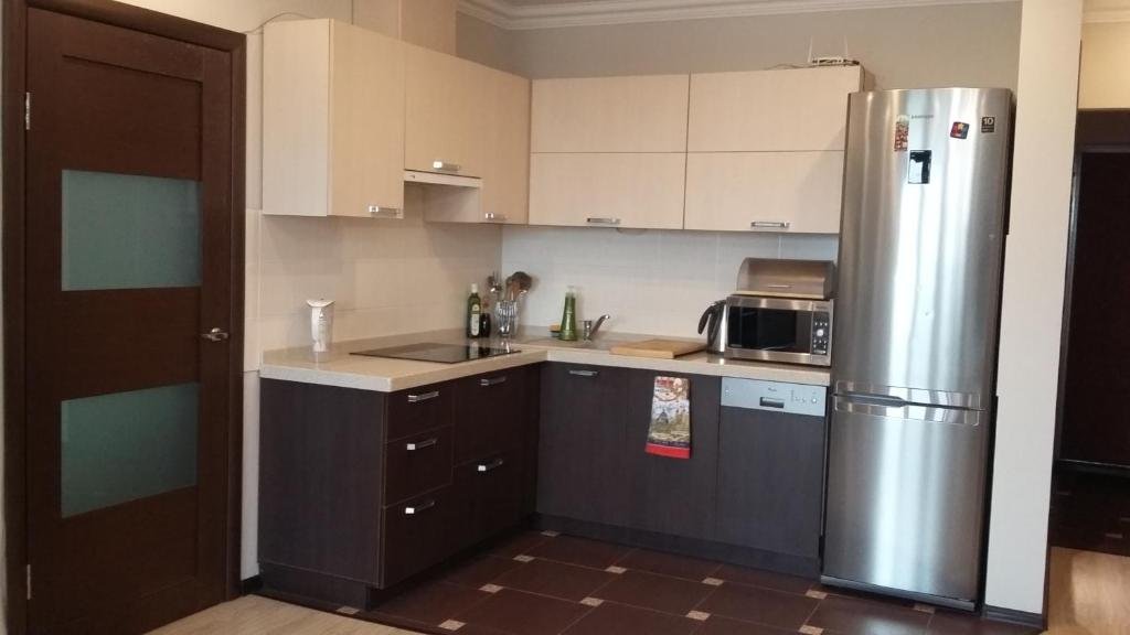 Алматы: Apartment on Tlendieva 223