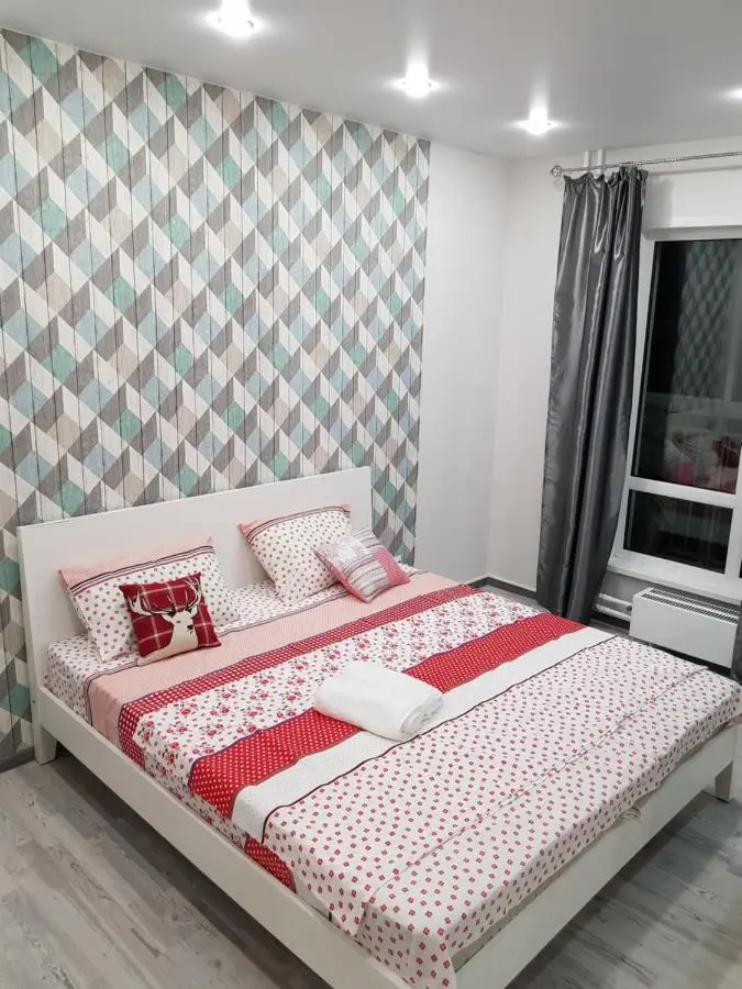 Кемерово: Apartment on 2-ya Zarechnaya 11