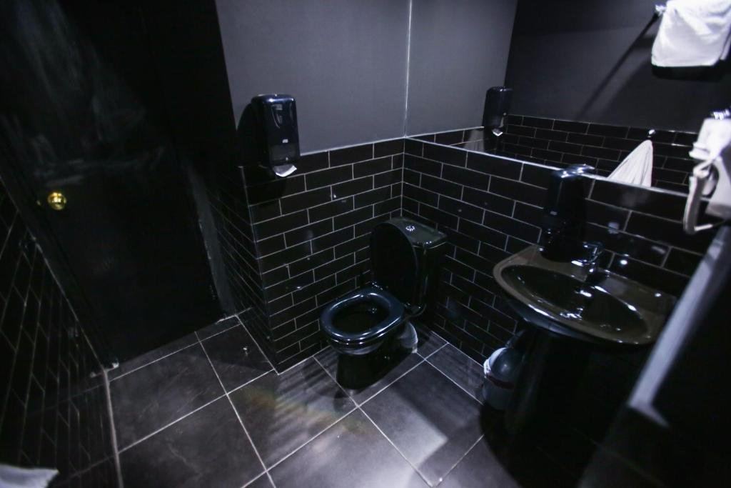 Алматы: 4 Rooms
